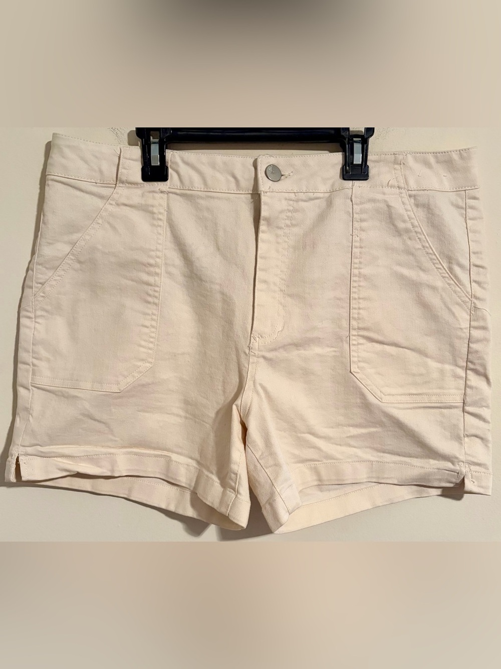 NWOT Women’s D. Jeans Off White Jean Stretchy Shorts High Waist Sz 14